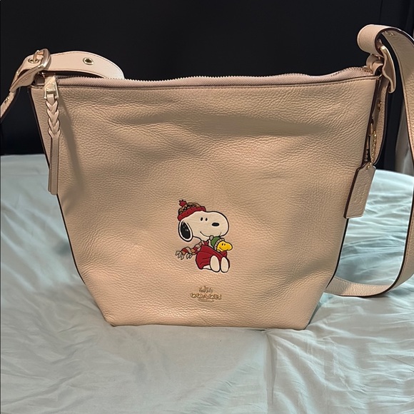Coach X Peanuts Val Duffle Bag With Snoopy Cuddle Motif - Picture 1 of 9